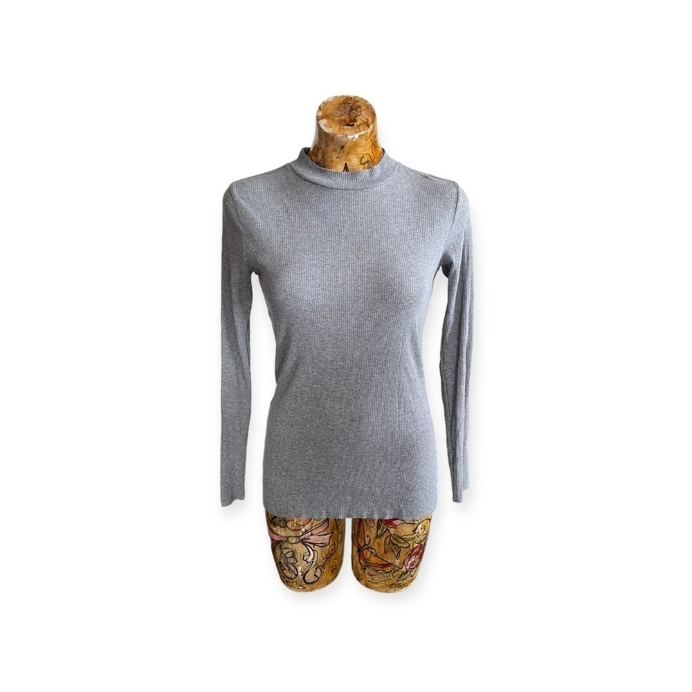 Banana Republic gray long sleeve top small